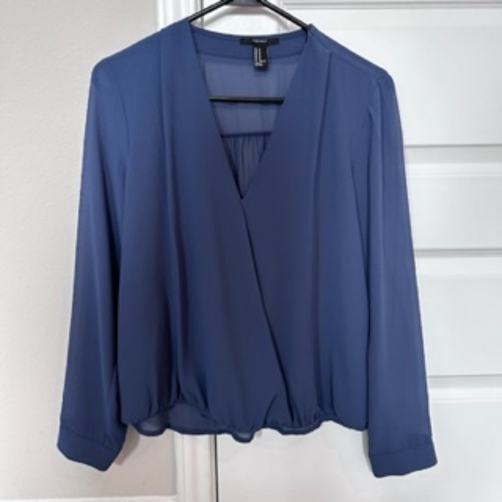 Navy blue V-neck long sleeve top